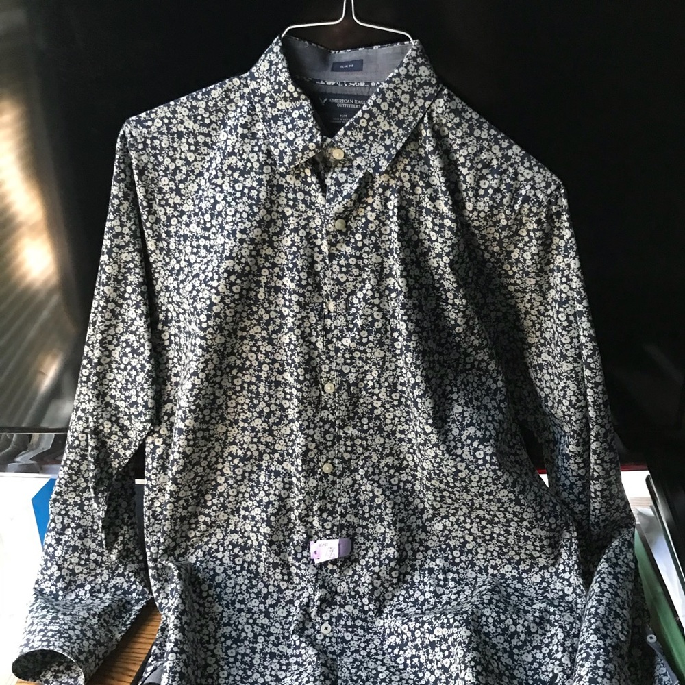 American eagle med button up.  Beautiful print.